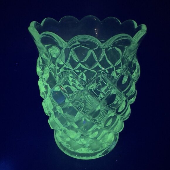 Antique Pineapple Clear Glass Vase Manganese 365nm Green UV Glow Utensil Holder - Picture 14 of 16